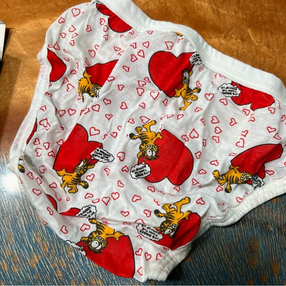 Vintage Jockey Garfield Bikini Brief boxed gift NOS 80s Hearts It’s bigger Med